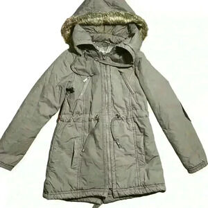 Outback Red Gray Insulated Puffer Jacket Size 34 (Small) Hooded Faux Fur Trim